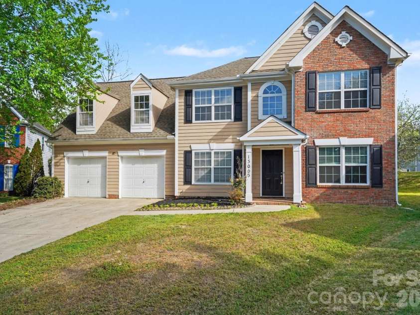 13003 Shannon Park Lane, Charlotte, NC 28273.  MLS# CAR4366014, YatesRealty ID 9203. 