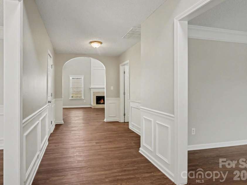 13003 Shannon Park Lane, Charlotte, NC 28273.  MLS# CAR4366014, YatesRealty ID 9203. 