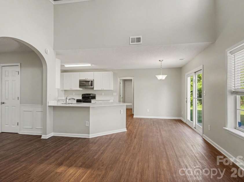 13003 Shannon Park Lane, Charlotte, NC 28273.  MLS# CAR4366014, YatesRealty ID 9203. 