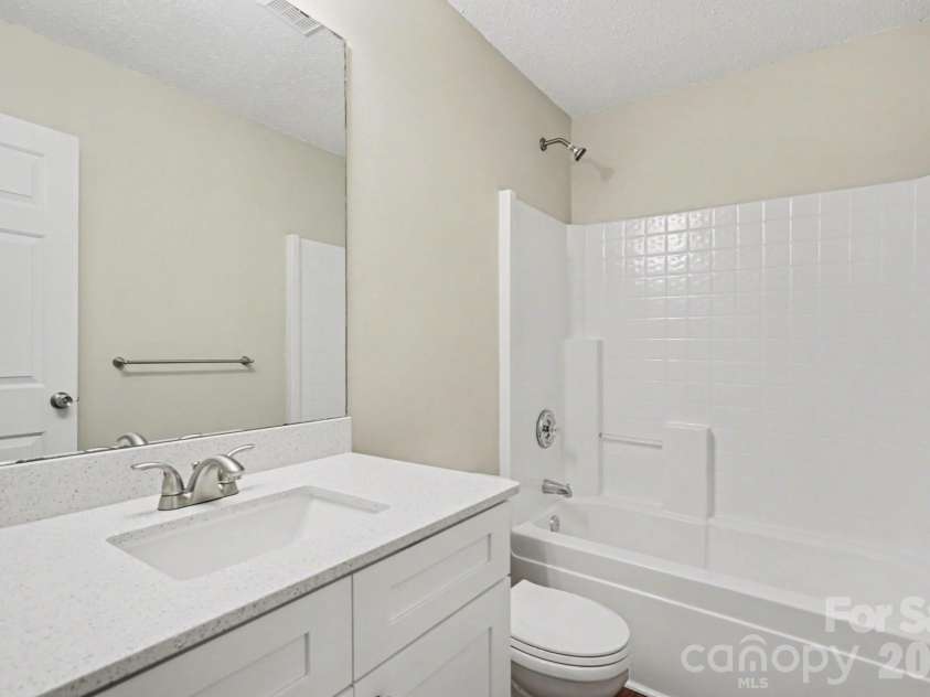 13003 Shannon Park Lane, Charlotte, NC 28273.  MLS# CAR4366014, YatesRealty ID 9203. 