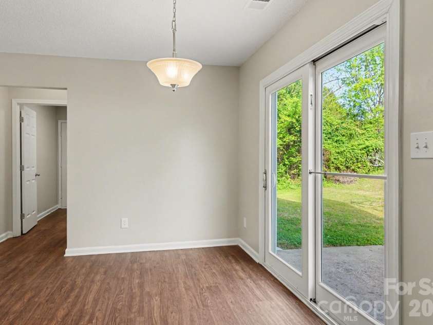13003 Shannon Park Lane, Charlotte, NC 28273.  MLS# CAR4366014, YatesRealty ID 9203. 