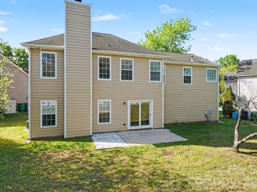 13003 Shannon Park Lane, Charlotte, NC 28273.  MLS# CAR4366014, YatesRealty ID 9203. 