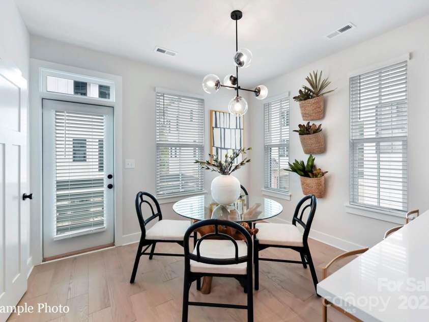 516 Lockwood Creek Drive, Charlotte, NC 28208.  MLS# CAR4253389, YatesRealty ID 9203. 