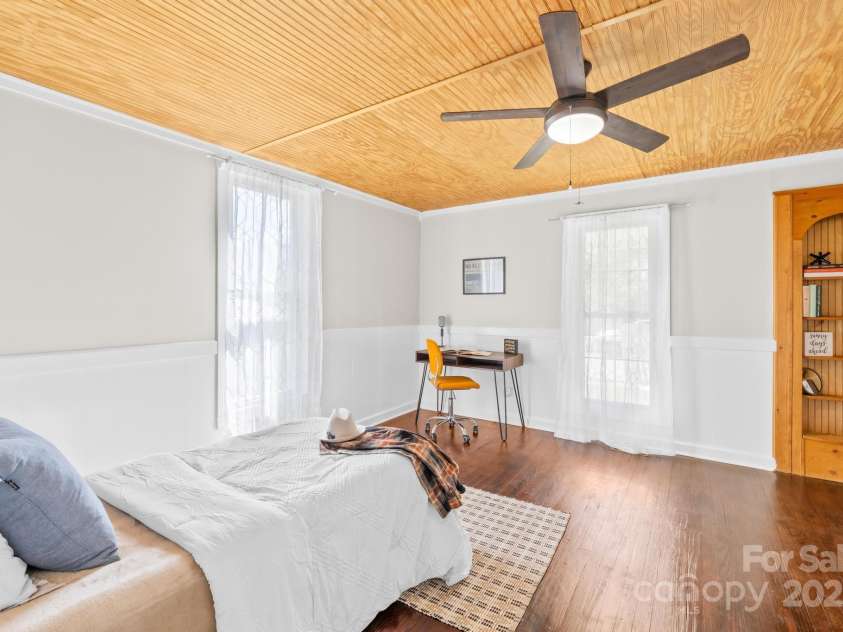 406 Gaston Street, Dallas, NC 28034.  MLS# CAR4249634, YatesRealty ID 9204. Bedroom 2/Office