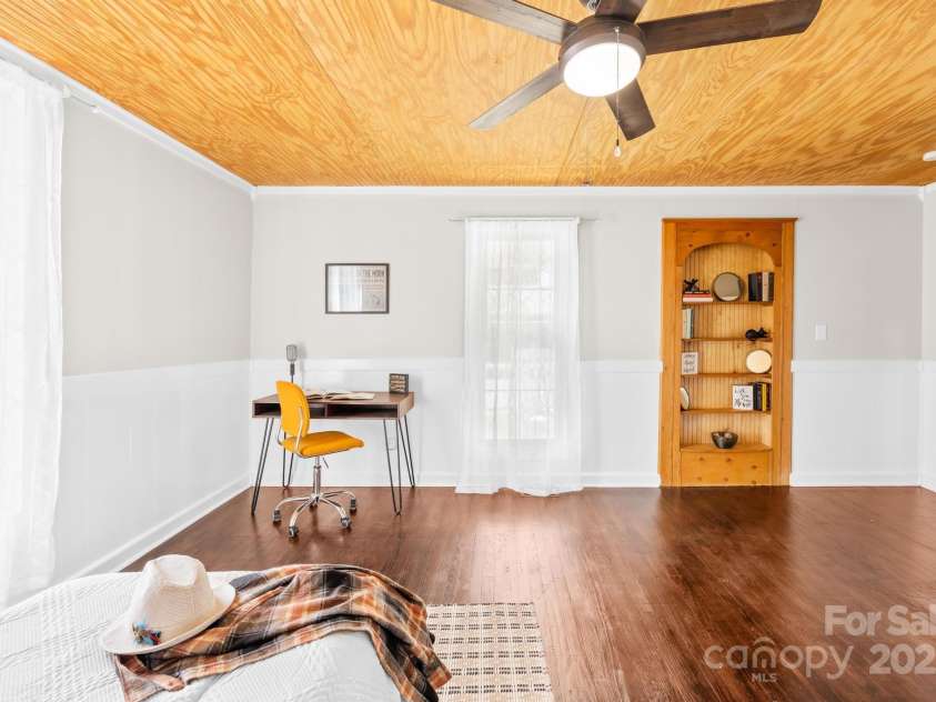 406 Gaston Street, Dallas, NC 28034.  MLS# CAR4249634, YatesRealty ID 9204. Bedroom/Office w/built in bookshelf