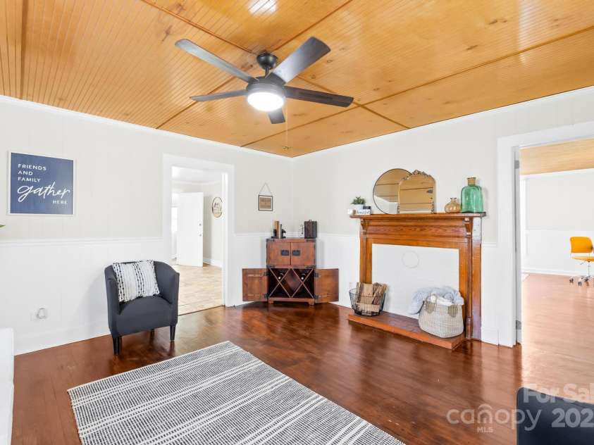 406 Gaston Street, Dallas, NC 28034.  MLS# CAR4249634, YatesRealty ID 9204. Living Room