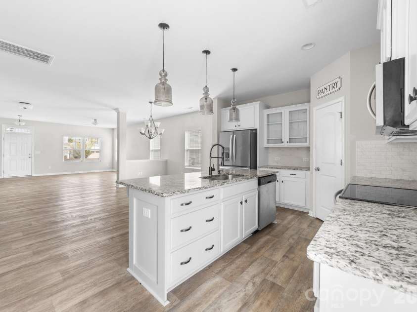5145 Thomasville Drive, Belmont, NC 28012.  MLS# CAR4361969, YatesRealty ID 9204. 