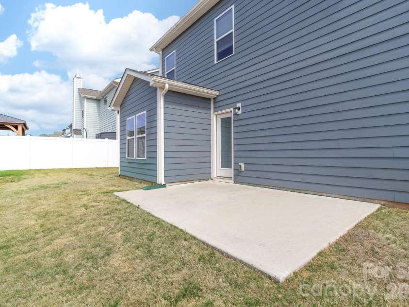 5145 Thomasville Drive, Belmont, NC 28012.  MLS# CAR4361969, YatesRealty ID 9204. 