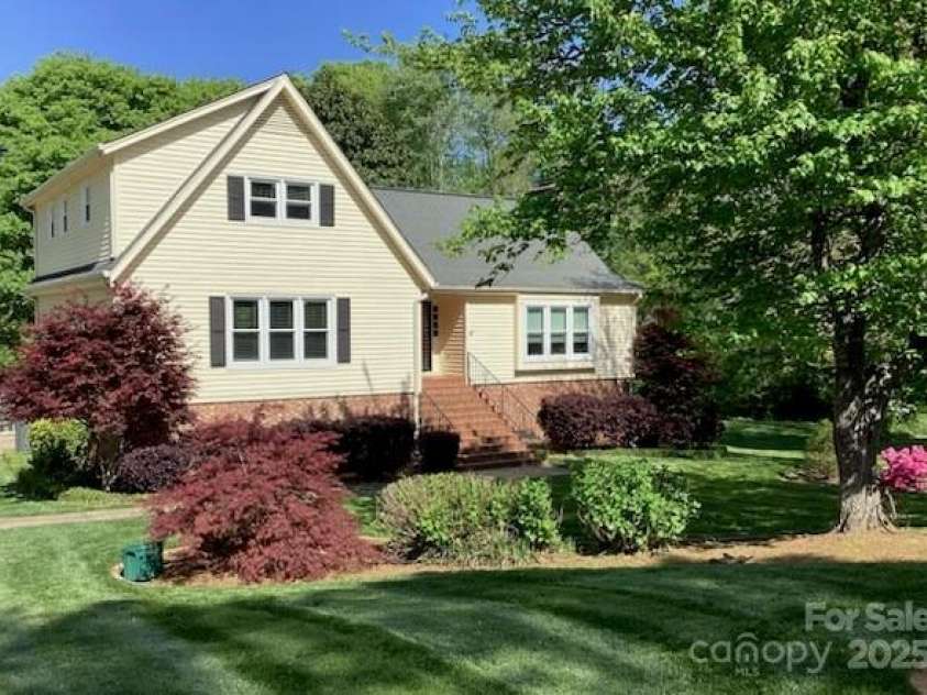 6008 Corkstone Drive, Mint Hill, NC 28227.  MLS# CAR4278532, YatesRealty ID 9205. 
