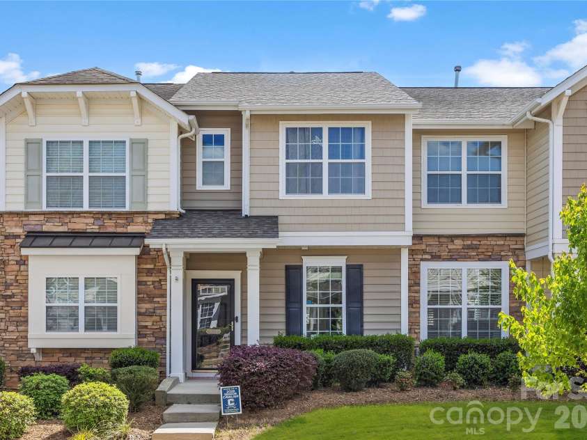 8033 Willow Branch Drive, Waxhaw, NC 28173.  MLS# CAR4366522, YatesRealty ID 9205. 