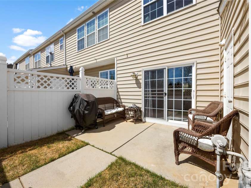 8033 Willow Branch Drive, Waxhaw, NC 28173.  MLS# CAR4366522, YatesRealty ID 9205. 