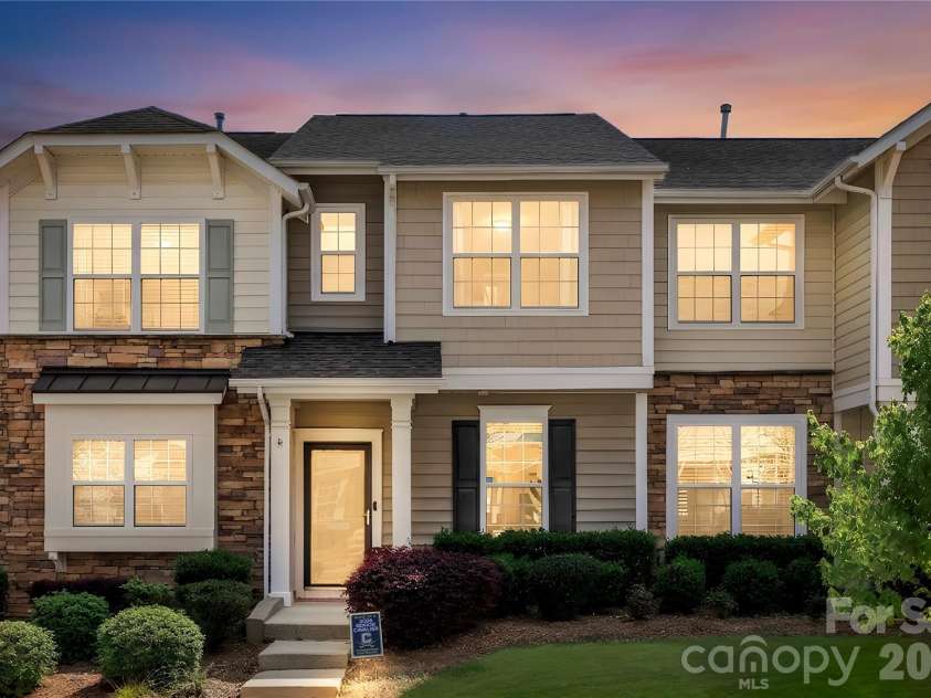 8033 Willow Branch Drive, Waxhaw, NC 28173.  MLS# CAR4366522, YatesRealty ID 9205. 