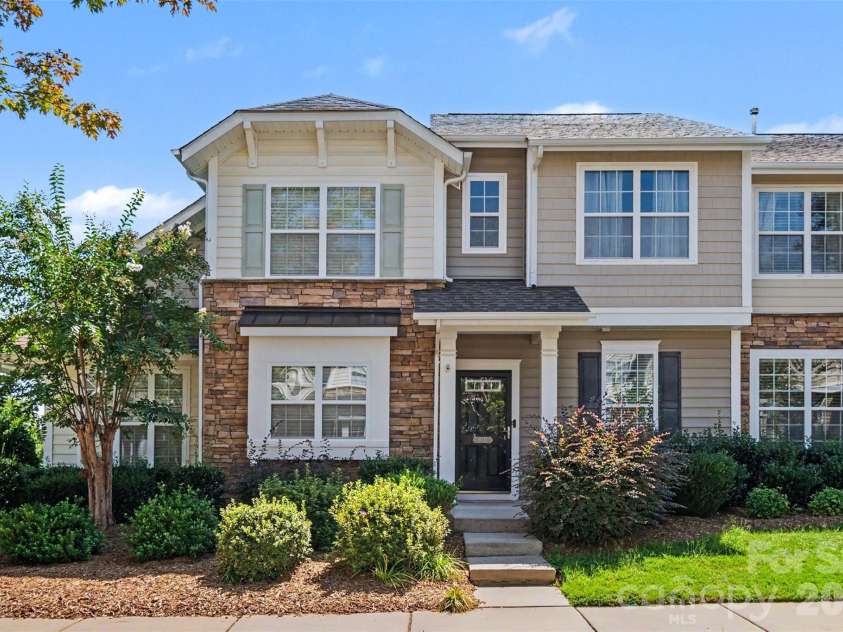 8033 Willow Branch Drive, Waxhaw, NC 28173.  MLS# CAR4422291, YatesRealty ID 9205. 