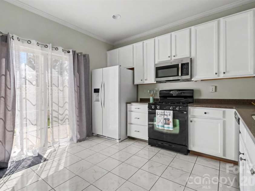 8033 Willow Branch Drive, Waxhaw, NC 28173.  MLS# CAR4422291, YatesRealty ID 9205. 