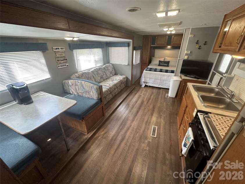 109 Pine Street, New London, NC 28127.  MLS# CAR4366175, YatesRealty ID 9207. 