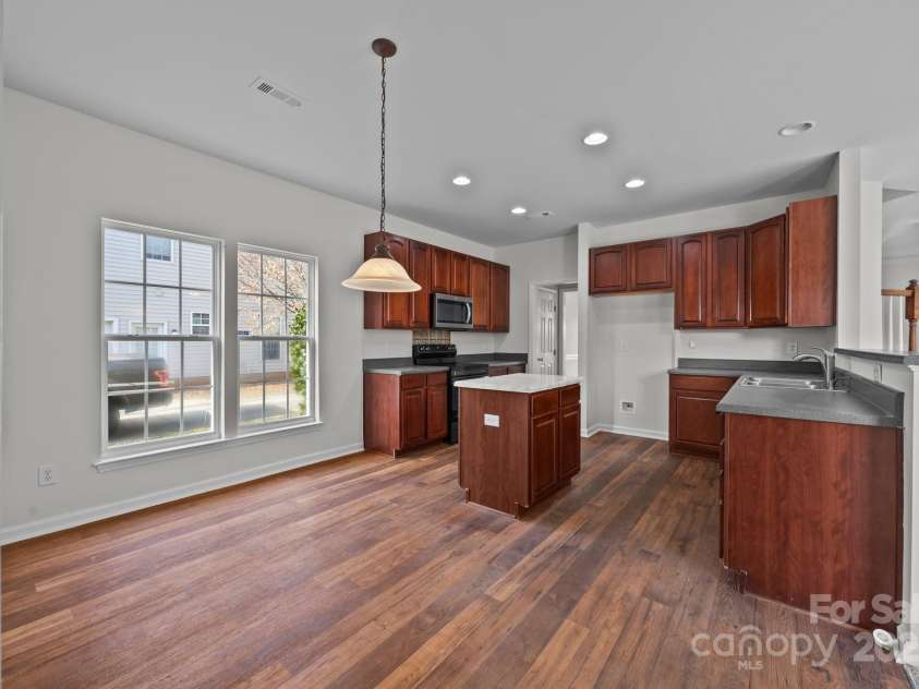 7007 Church Wood Lane, Huntersville, NC 28078.  MLS# CAR4221058, YatesRealty ID 9208. Kitchen