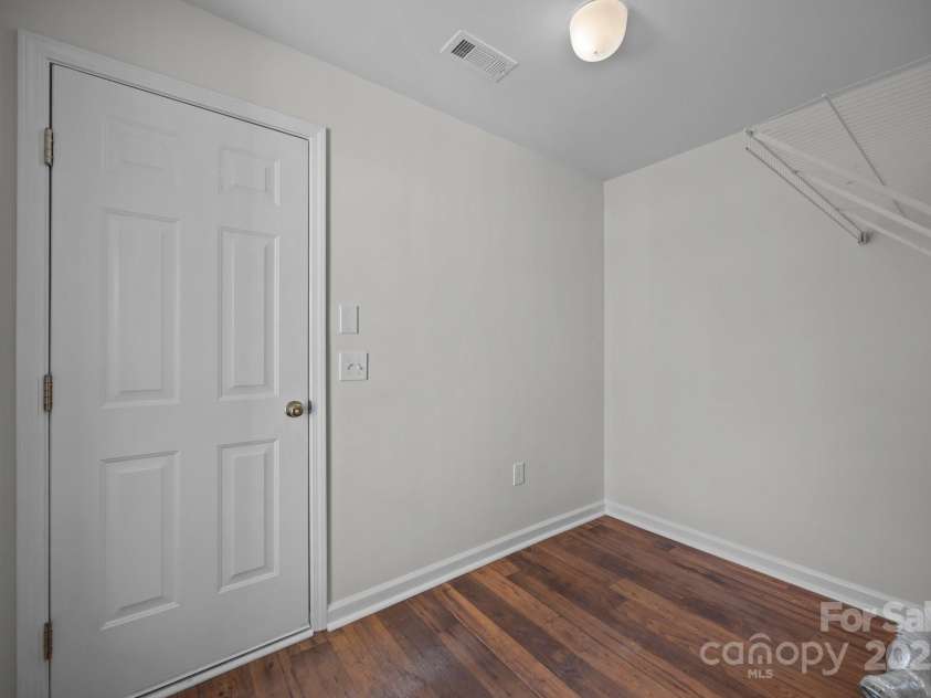7007 Church Wood Lane, Huntersville, NC 28078.  MLS# CAR4221058, YatesRealty ID 9208. Laundry