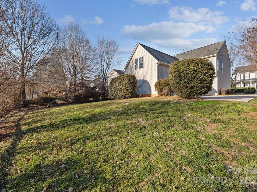 7007 Church Wood Lane, Huntersville, NC 28078.  MLS# CAR4221058, YatesRealty ID 9208. Yard