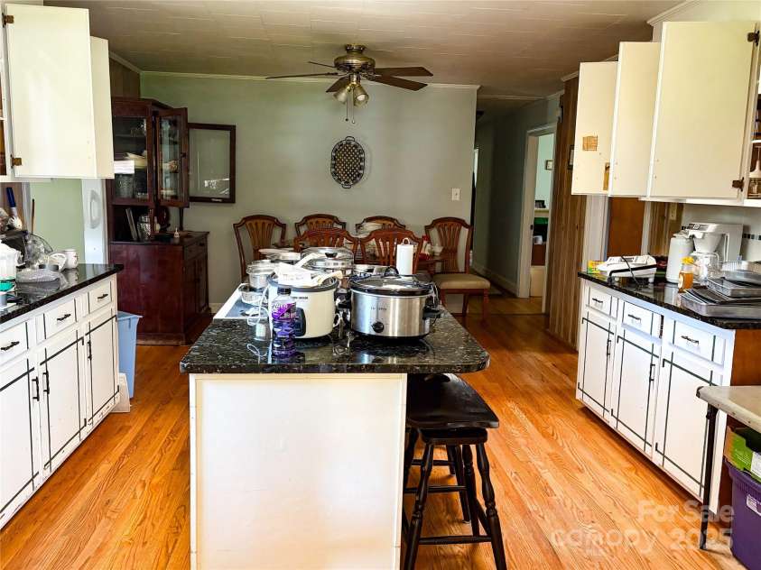 437 Old Mountain Road, Statesville, NC 28677.  MLS# CAR4250429, YatesRealty ID 9209. 