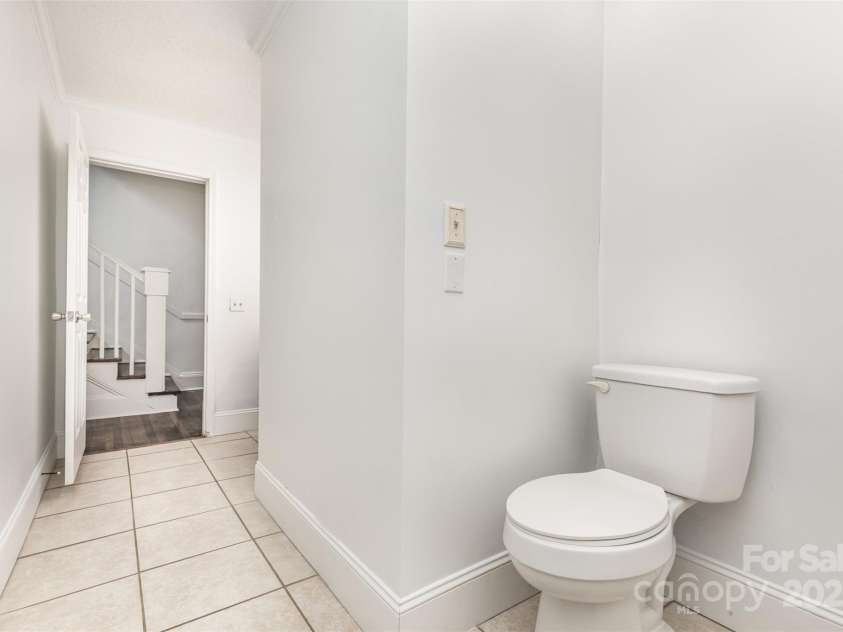 425 Maupin Avenue, Salisbury, NC 28144.  MLS# CAR4194348, YatesRealty ID 921. Another angle of half bath on main