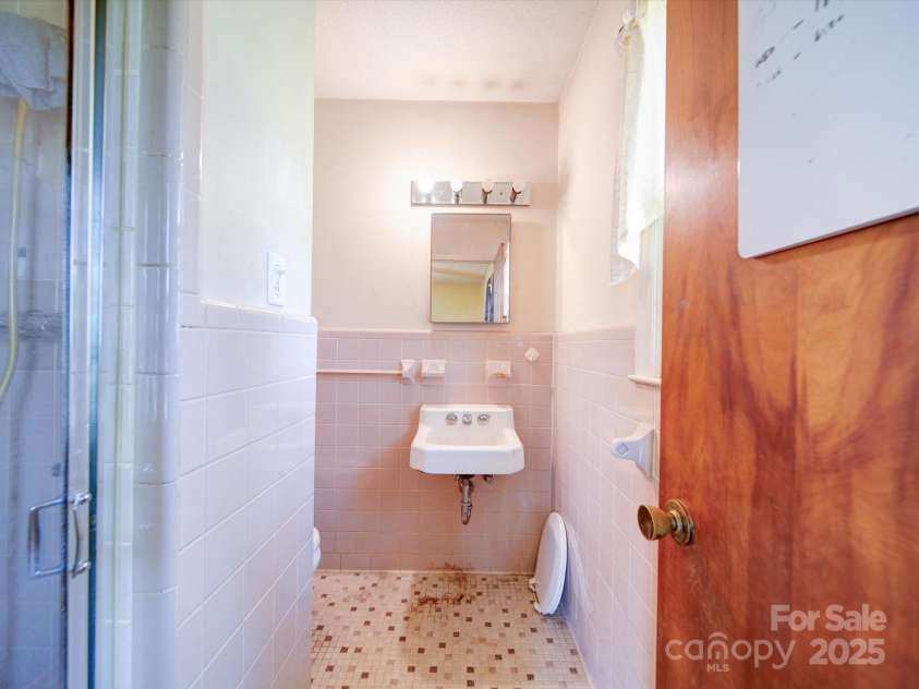 112 Highway 218 Road, Monroe, NC 28110.  MLS# CAR4125592, YatesRealty ID 9210. Primary bath with shower