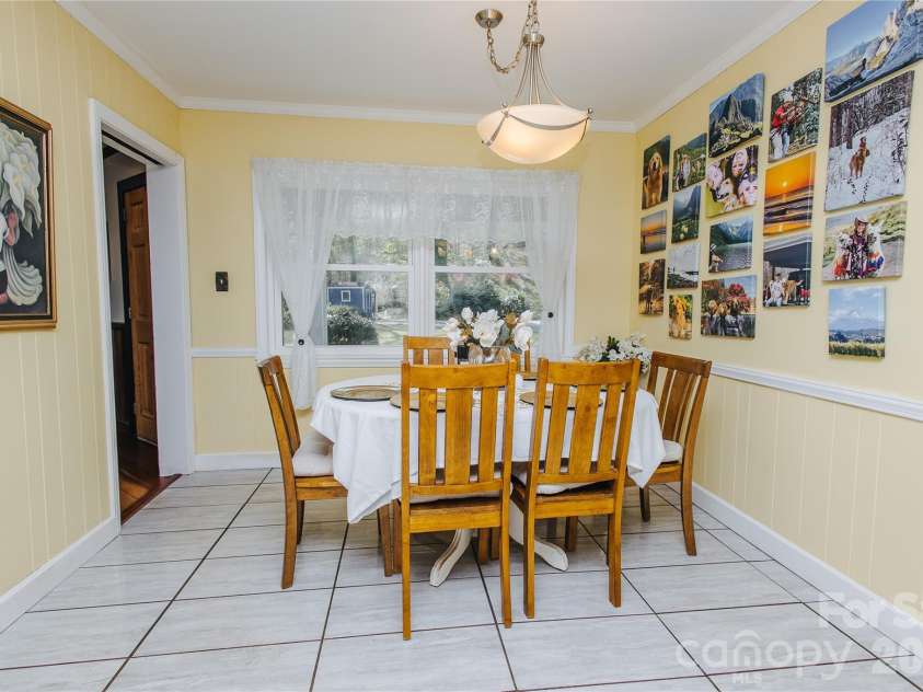 56 Glenview Street, Marion, NC 28752.  MLS# CAR4364274, YatesRealty ID 9211. 
