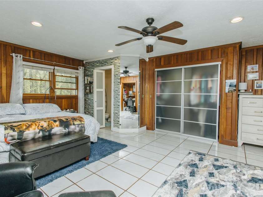 56 Glenview Street, Marion, NC 28752.  MLS# CAR4364274, YatesRealty ID 9211. 