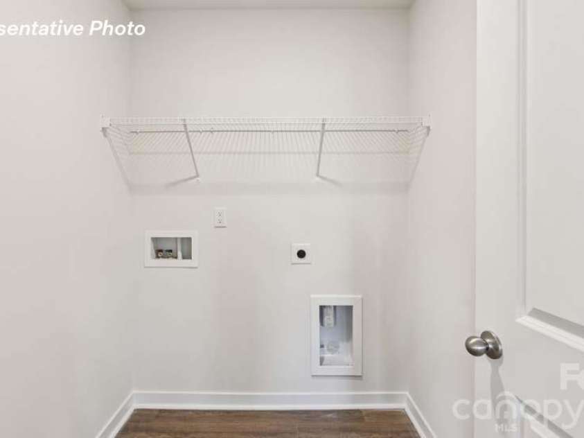 3943 Ashton Drive, Conover, NC 28613.  MLS# CAR4366552, YatesRealty ID 9212. 