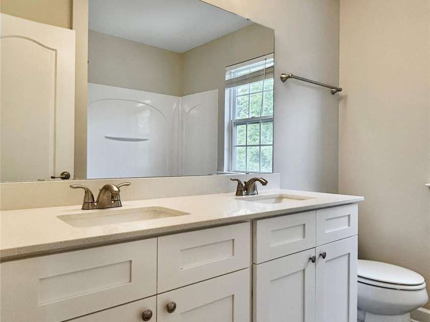 6008 Grassy Knoll Circle, Matthews, NC 28104.  MLS# CAR4241342, YatesRealty ID 9214. 