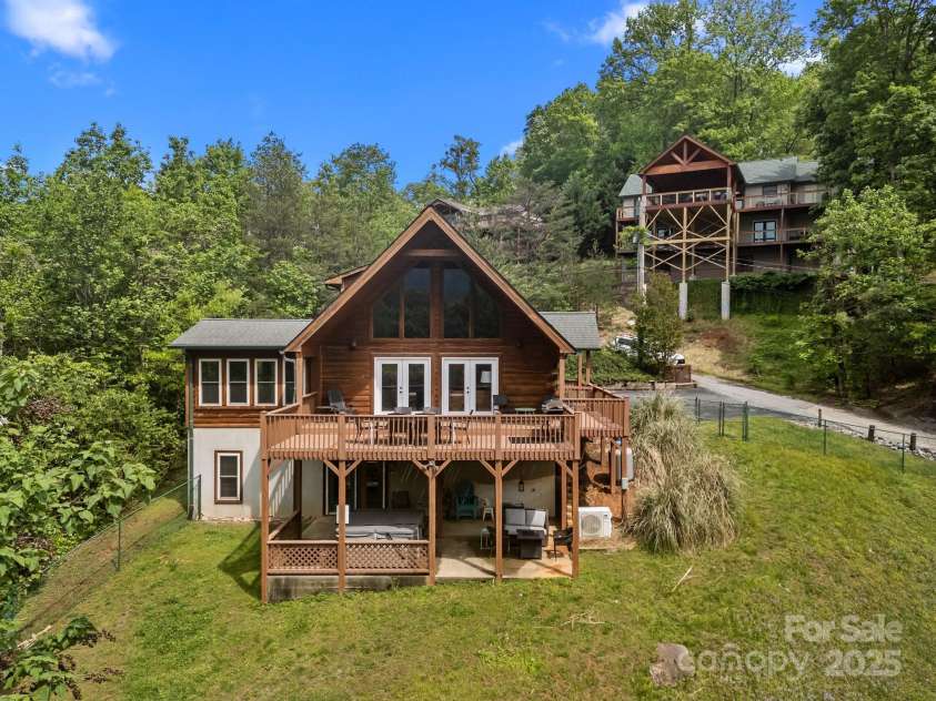 173 Mistletoe Park, Lake Lure, NC 28746.  MLS# CAR4252305, YatesRealty ID 9215. 