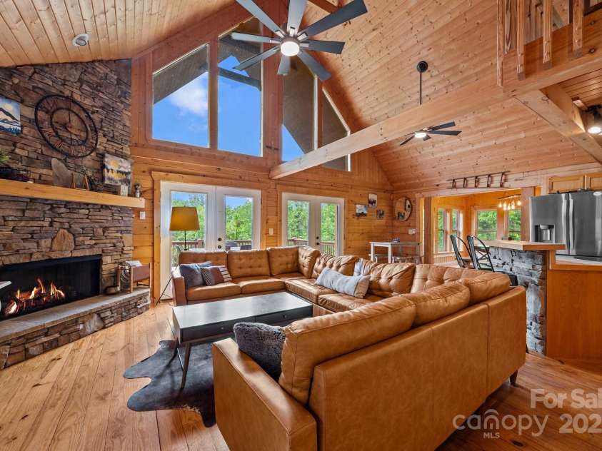 173 Mistletoe Park, Lake Lure, NC 28746.  MLS# CAR4252305, YatesRealty ID 9215. 