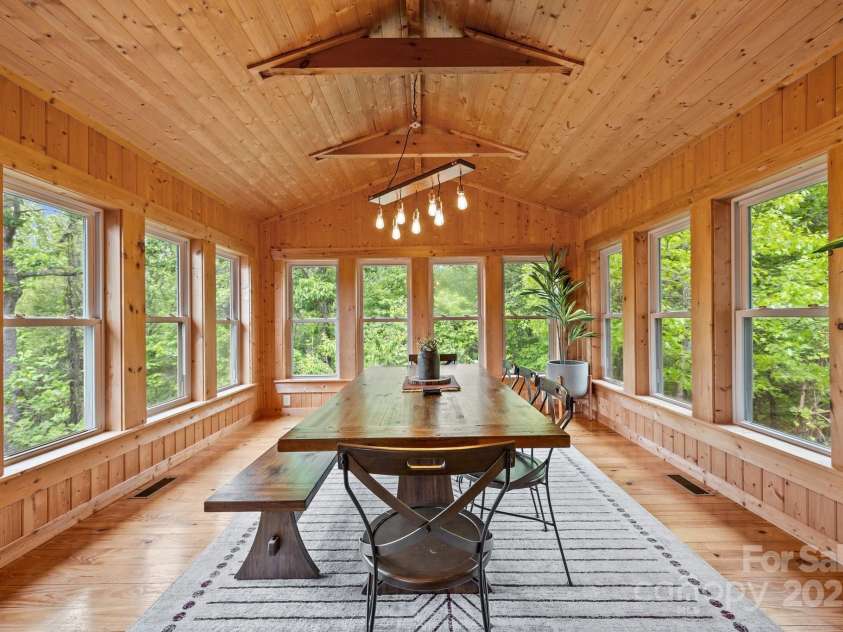 173 Mistletoe Park, Lake Lure, NC 28746.  MLS# CAR4252305, YatesRealty ID 9215. 