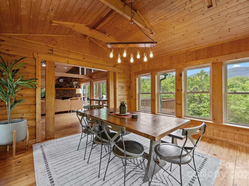 173 Mistletoe Park, Lake Lure, NC 28746.  MLS# CAR4252305, YatesRealty ID 9215. 