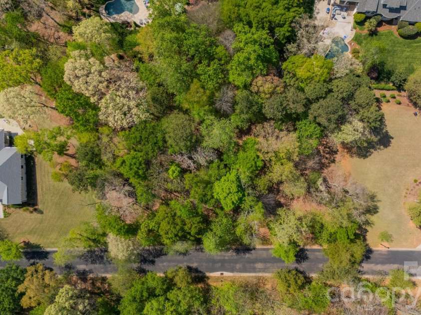 8113 Bay View Lane, Belmont, NC 28012.  MLS# CAR4366423, YatesRealty ID 9215. 