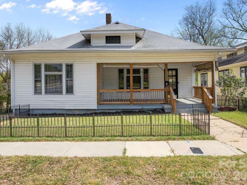 628 Council Street, Salisbury, NC 28144.  MLS# CAR4365944, YatesRealty ID 9216. 