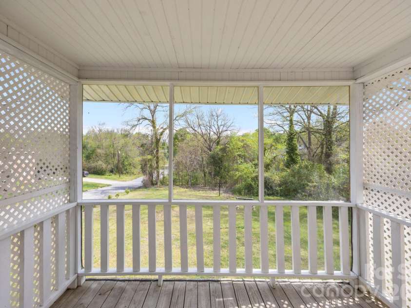 628 Council Street, Salisbury, NC 28144.  MLS# CAR4365944, YatesRealty ID 9216. 