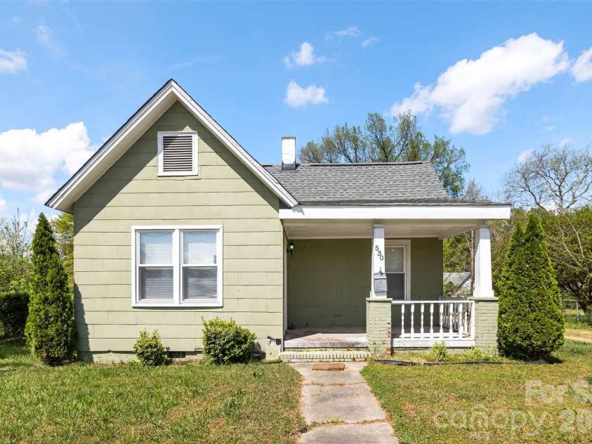 530 Pinckney Road, Chester, SC 29706.  MLS# CAR4366260, YatesRealty ID 9217. 