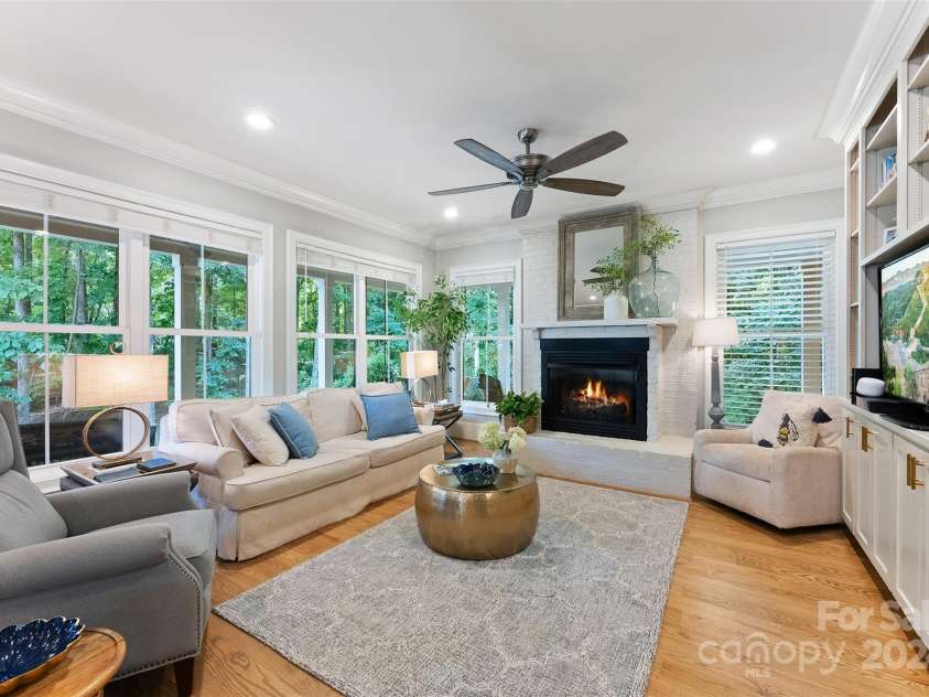 534 Coman Lane, Kings Mountain, NC 28086.  MLS# CAR4181106, YatesRealty ID 9218. 