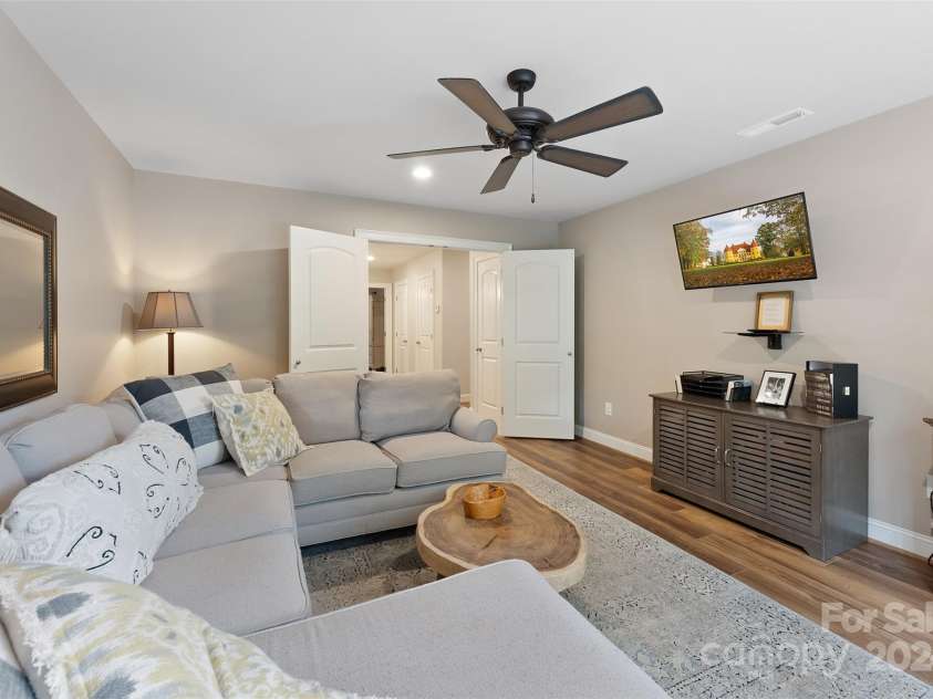 534 Coman Lane, Kings Mountain, NC 28086.  MLS# CAR4181106, YatesRealty ID 9218. 