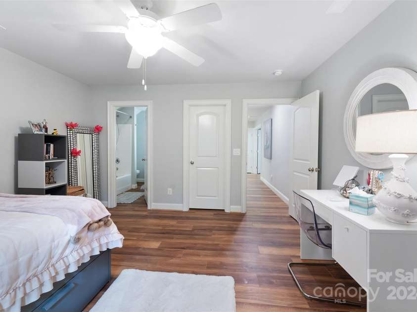 534 Coman Lane, Kings Mountain, NC 28086.  MLS# CAR4181106, YatesRealty ID 9218. 