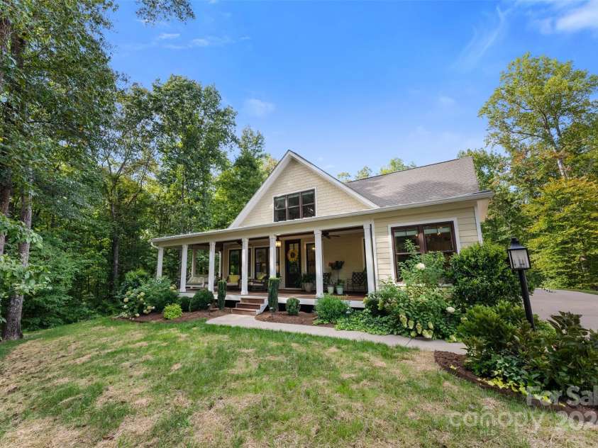 534 Coman Lane, Kings Mountain, NC 28086.  MLS# CAR4181106, YatesRealty ID 9218. 