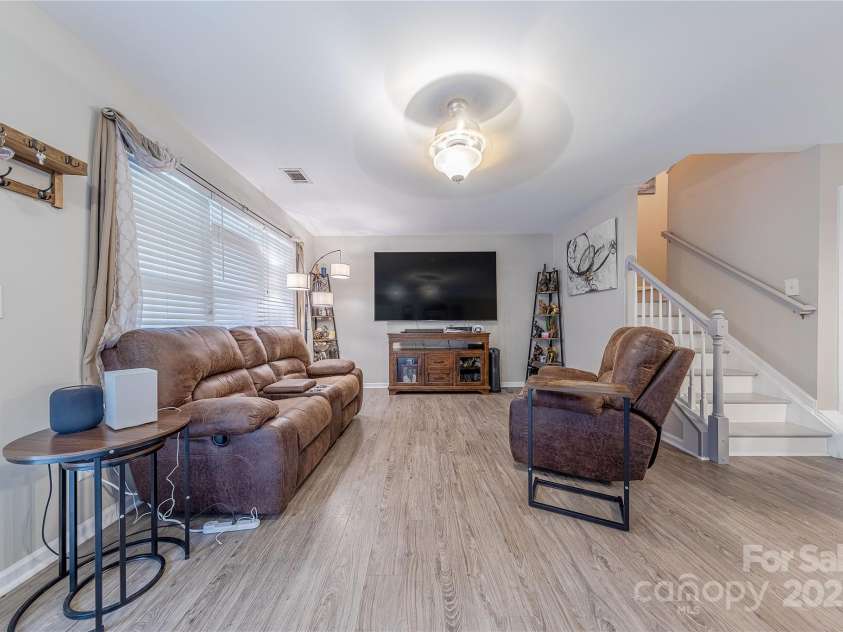 1581 Maypine Commons Way, Rock Hill, SC 29732.  MLS# CAR4307563, YatesRealty ID 922. Great Room