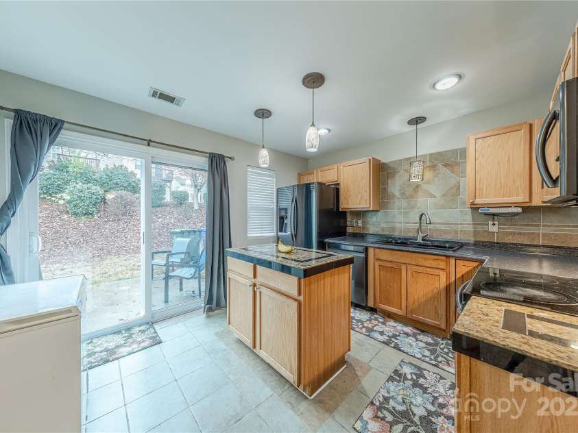 1581 Maypine Commons Way, Rock Hill, SC 29732.  MLS# CAR4307563, YatesRealty ID 922. Kitchen with Island