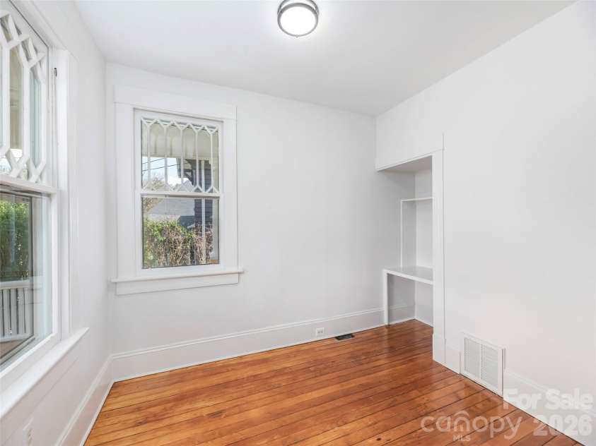 273 Hillside Street, Asheville, NC 28801.  MLS# CAR4366183, YatesRealty ID 9221. 