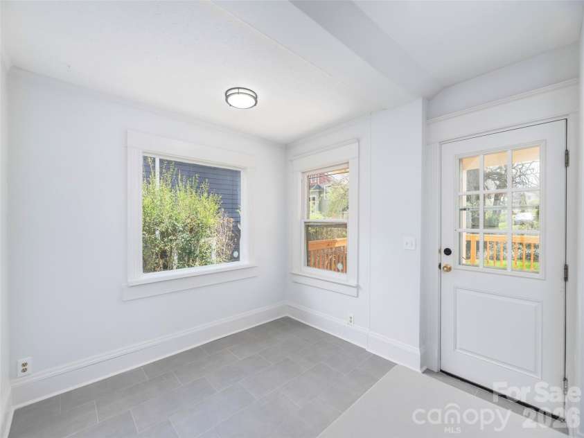 273 Hillside Street, Asheville, NC 28801.  MLS# CAR4366183, YatesRealty ID 9221. 