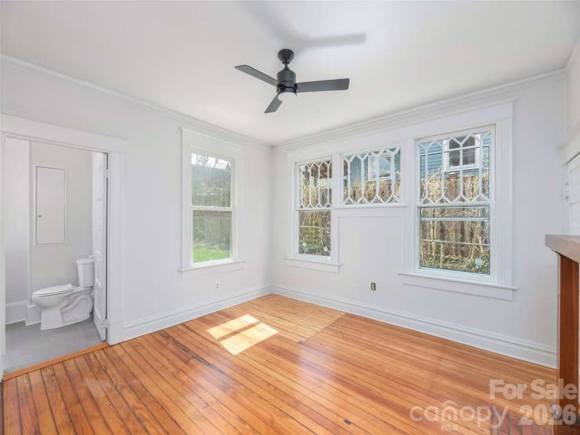 273 Hillside Street, Asheville, NC 28801.  MLS# CAR4366183, YatesRealty ID 9221. 
