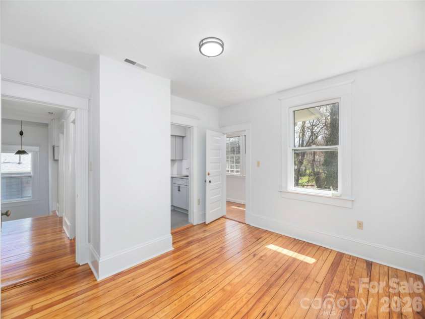273 Hillside Street, Asheville, NC 28801.  MLS# CAR4366183, YatesRealty ID 9221. 