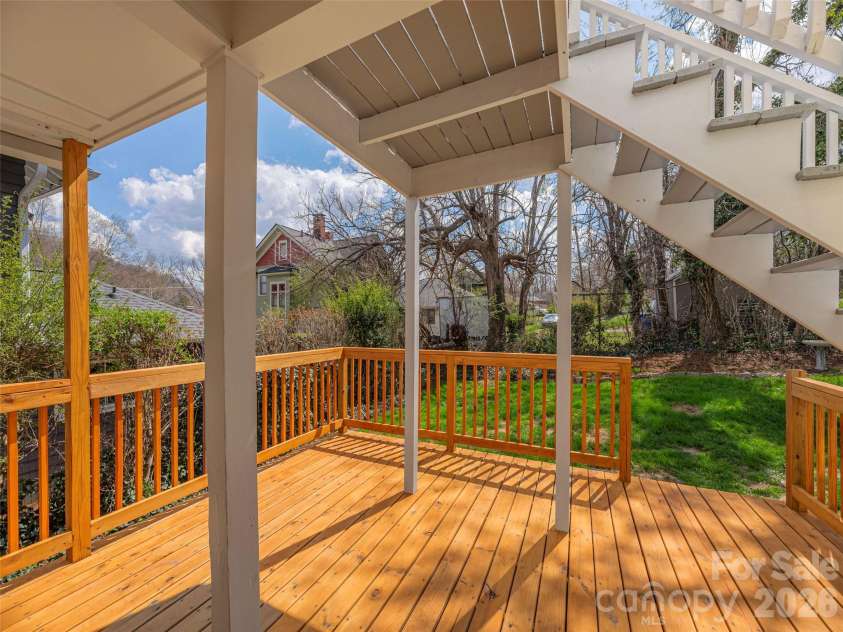 273 Hillside Street, Asheville, NC 28801.  MLS# CAR4366183, YatesRealty ID 9221. 