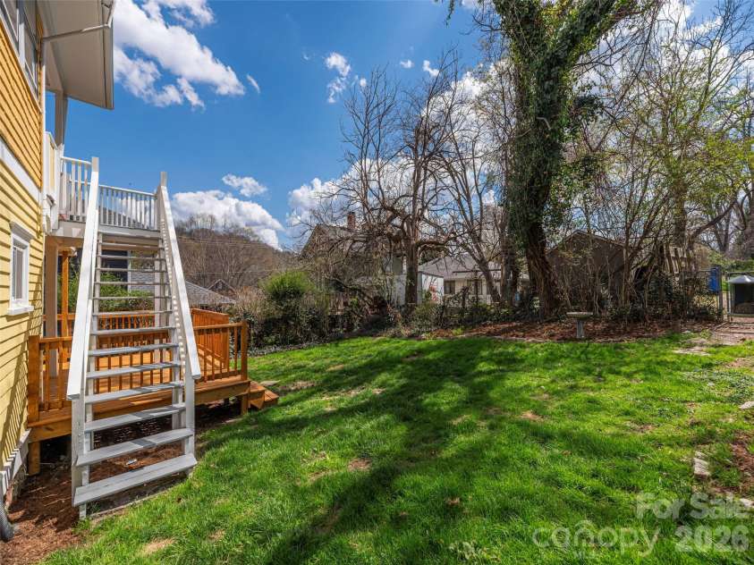 273 Hillside Street, Asheville, NC 28801.  MLS# CAR4366183, YatesRealty ID 9221. 