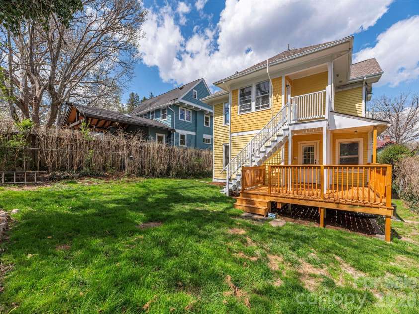 273 Hillside Street, Asheville, NC 28801.  MLS# CAR4366183, YatesRealty ID 9221. 